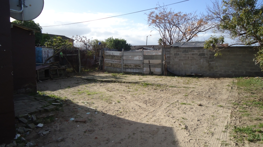 1 Bedroom Property for Sale in Deaconville Western Cape